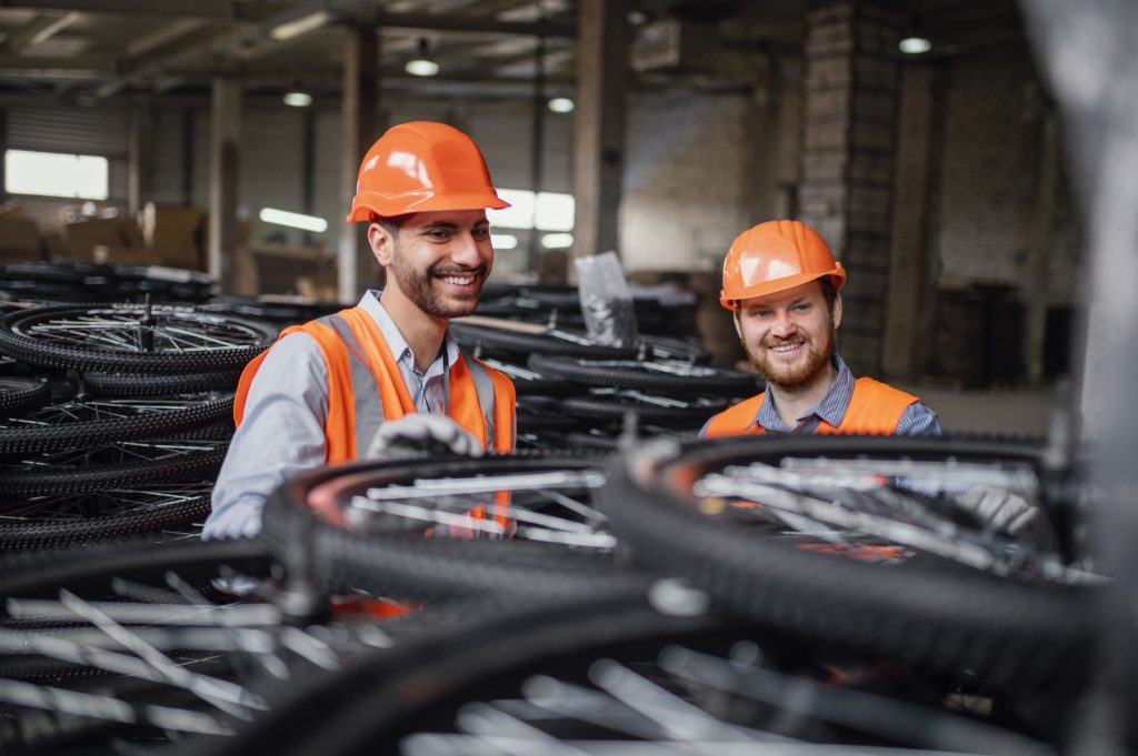 Optimisation de la maintenance industrielle pour les entreprises françaises grâce aux logiciels de GMAO, améliorant efficacité et gestion des actifs.