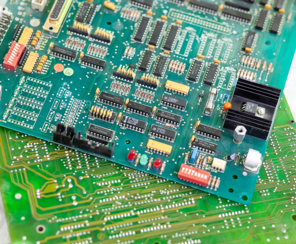GPAO optimisé pour PMI électronique connectée