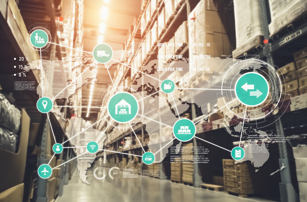 gestion des stocks avec SKU dans un ERP connecté et digitalisé en entrepôt logistique